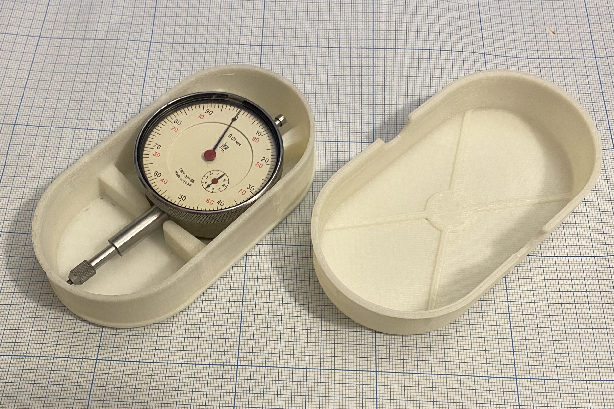 3D модель Индикатор часового типа ИЧ-10 с футляром (Dial indicator with case)