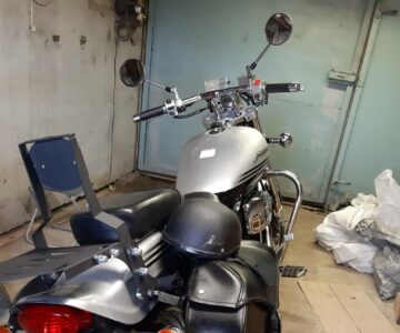 3D модель Сиссибар для SUZUKI MARAUDER VZ800. Спинка пассажира и багажник для мотоцикла.