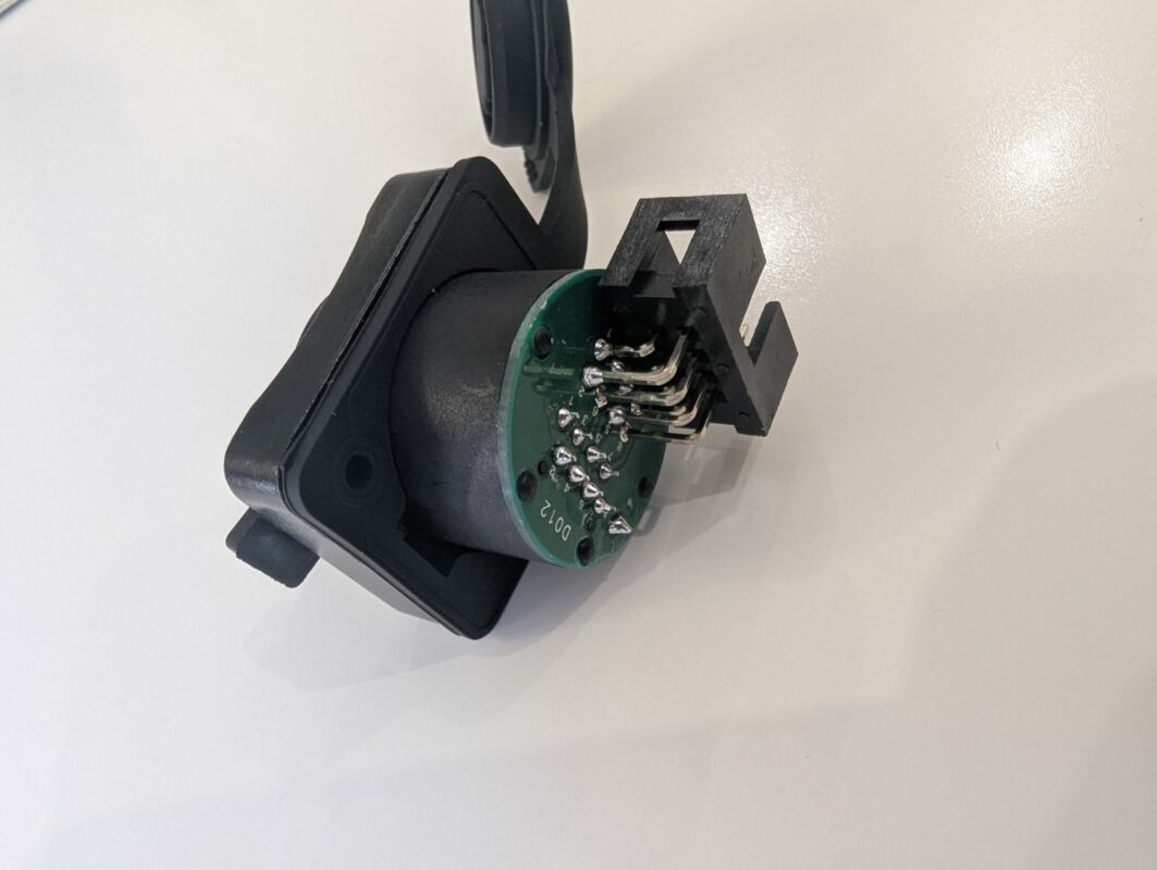 3D модель Ethernet RJ-45 to DCкорпусной разъём IP67