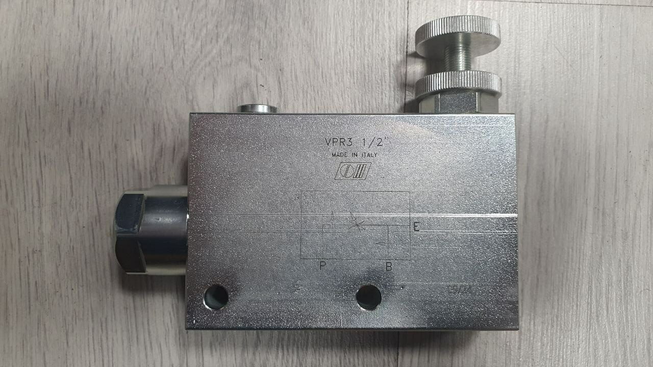 3D модель Регулятор расхода трехлинейный VPR3-1/2"
