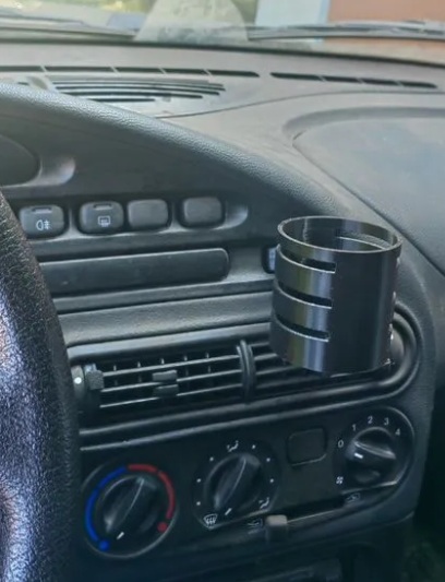 3D модель Подстаканник для Chevrolet Niva