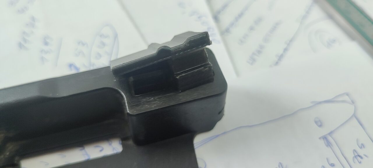 3D модель Фиксатор топора в защитном кожухе