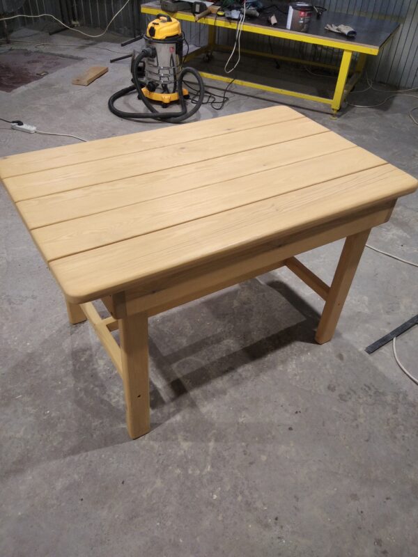 Чертеж Стол деревянный 1150х720х730