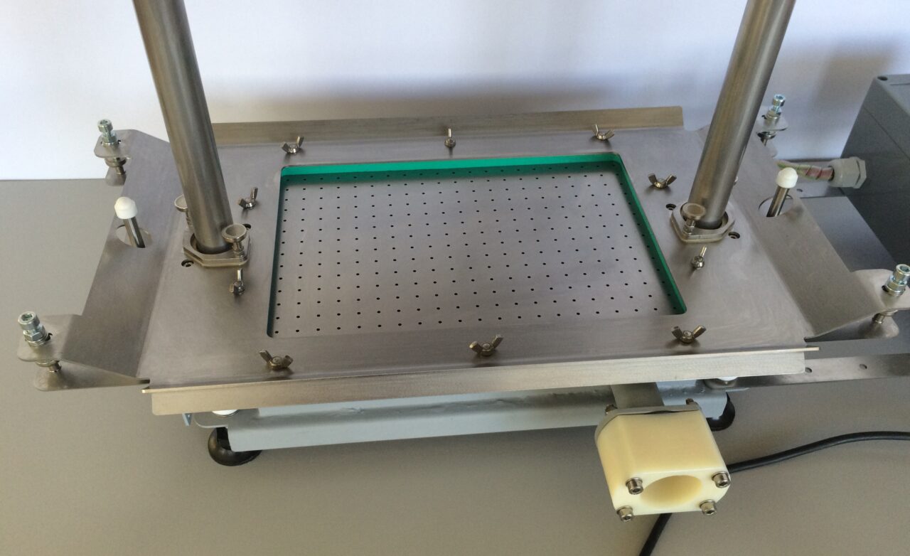 3D модель Настольная вакуумная формовочная машина