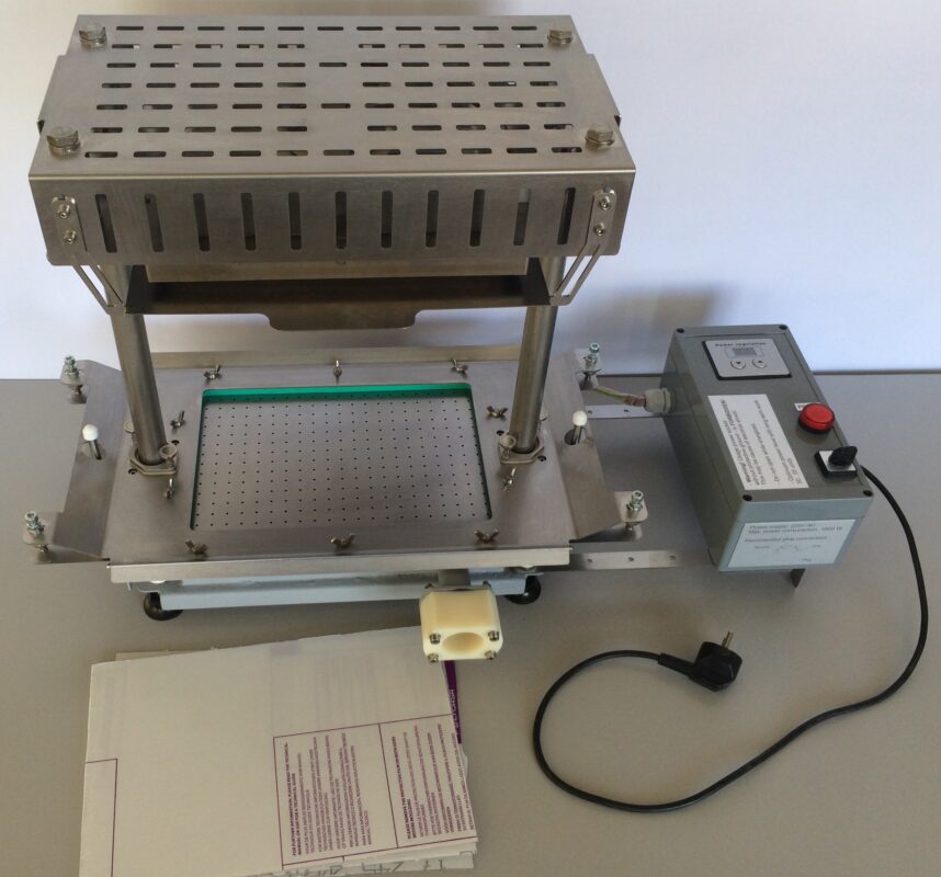 3D модель Настольная вакуумная формовочная машина