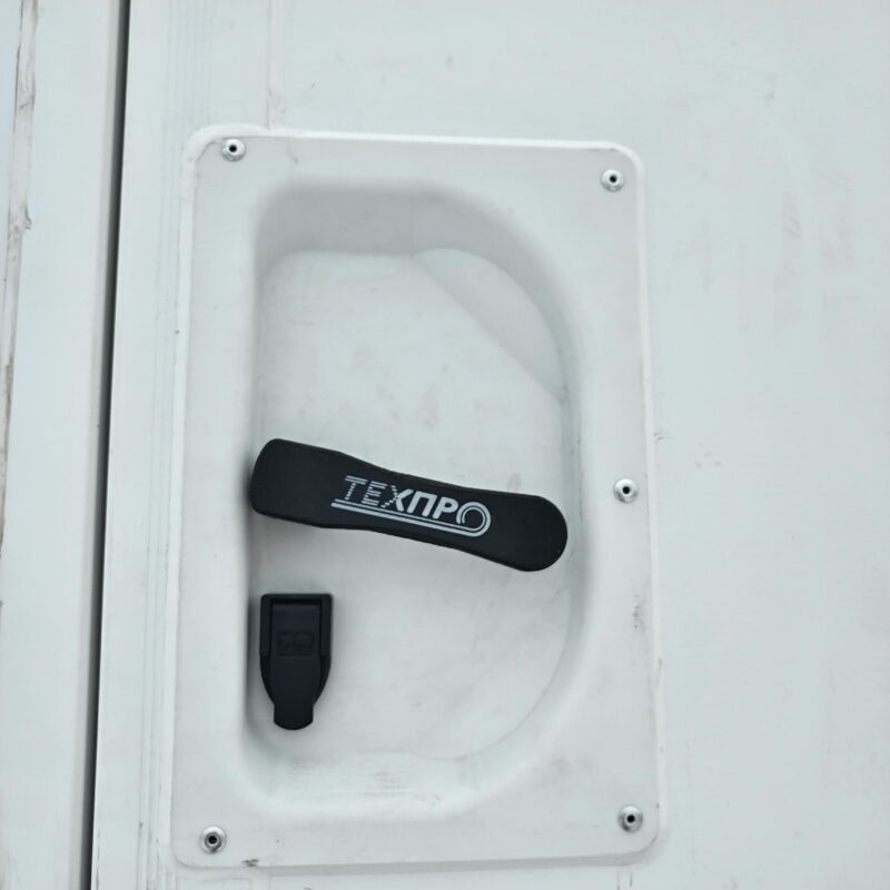 3D модель Замок ригельный левый и правый (французская система) для автофургонов