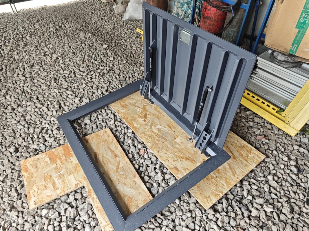 3D модель Люк в подвал под проем 925х680