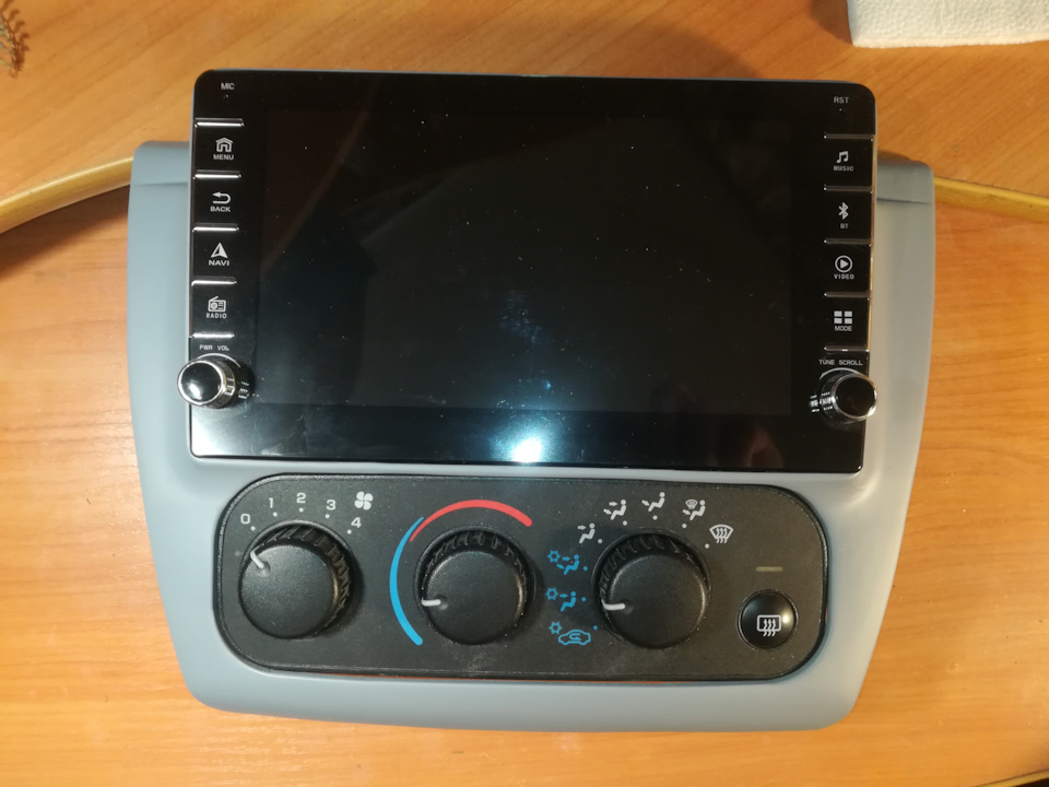 3D модель Переходная рамка 9-дюймовой магнитолы для а/м Chrysler Sebring, Dodge Stratus, Volga Siber