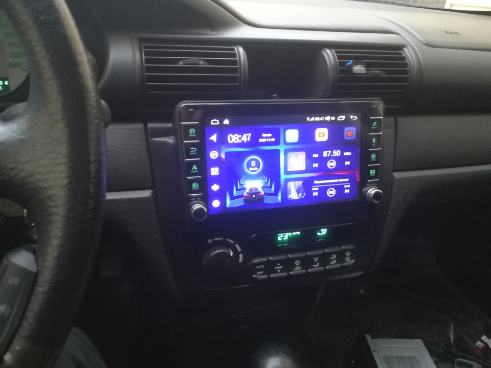 3D модель Переходная рамка 9-дюймовой магнитолы для а/м Chrysler Sebring, Dodge Stratus, Volga Siber