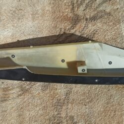 3D модель Заглушка рейлинга левая Mitsubishi