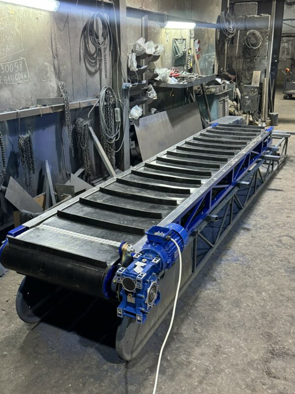 3D модель Ленточный конвейер 4х650