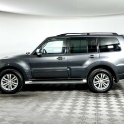 3D модель Заглушка рейлинга левая Mitsubishi