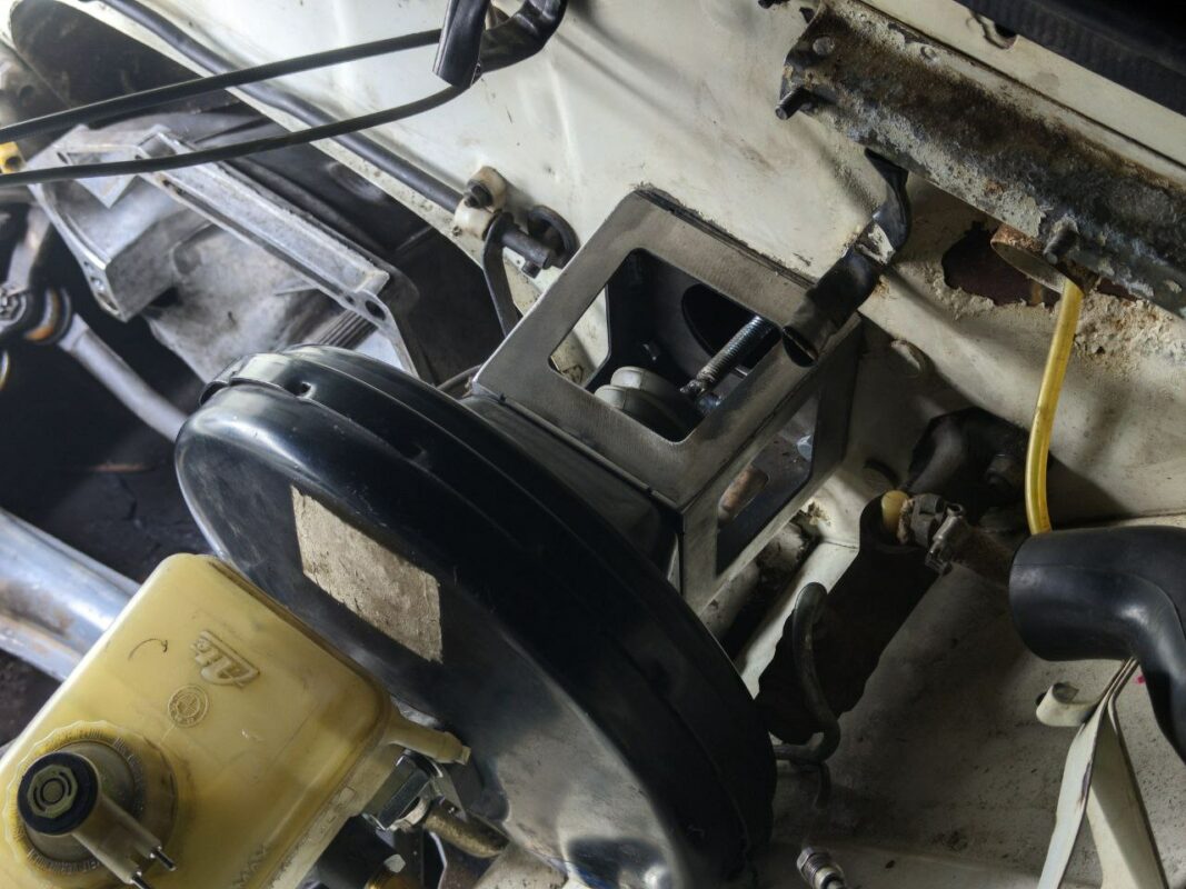 3D модель Кронштейн ВУТ BMW E36 на ВАЗ 2101-2107