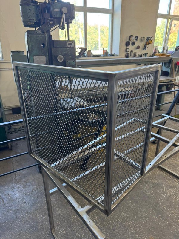 Чертеж Вариант перфорации из листовой стали, 518*700 мм