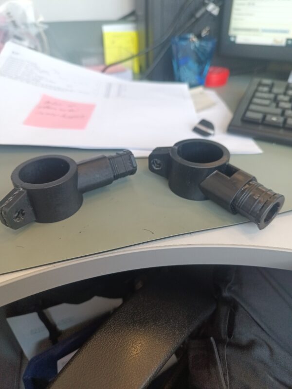 3D модель Крепление переднего поворотника Kawasaki Vulcan VN900C