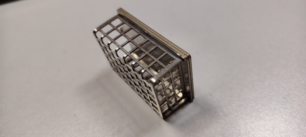 Чертеж Кормушка сборная для фидера