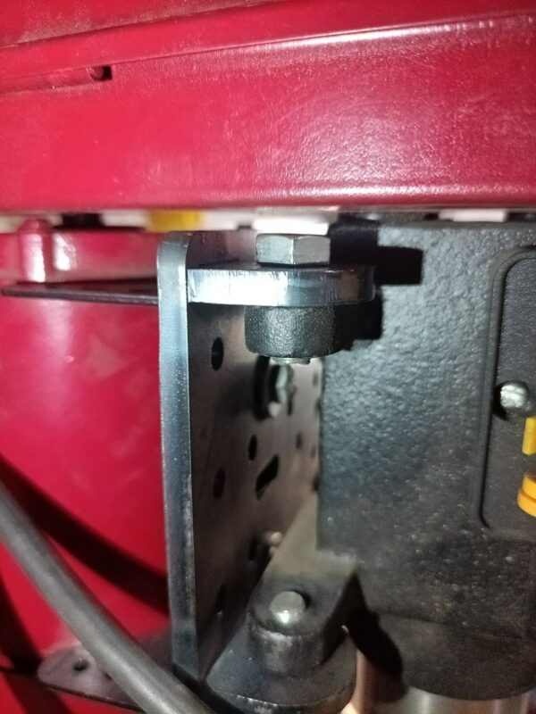 Чертеж Крепление мотора к сверлильному станку Зубр ЗСС-350